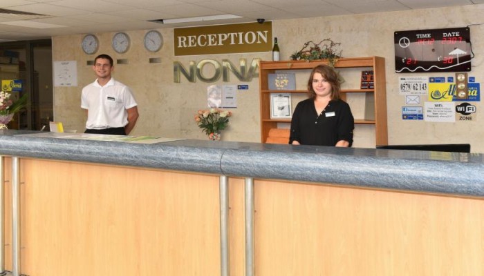 Hotel Nona poza 1
