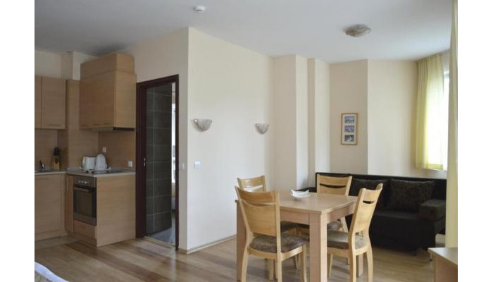 Persey Flora Apartments poza 5