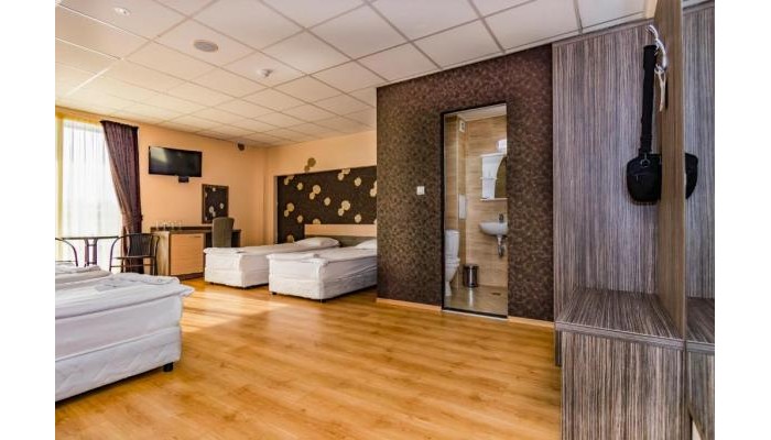 City Hotel poza 2