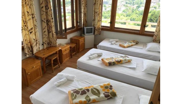 Moskoiani Hotel poza 9