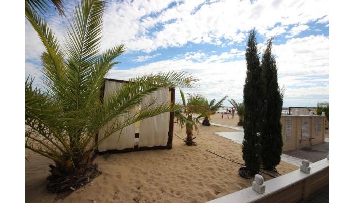 Menada Villa Astoria poza 5