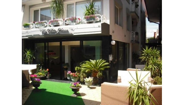 Hotel The White House Guest House poza 0