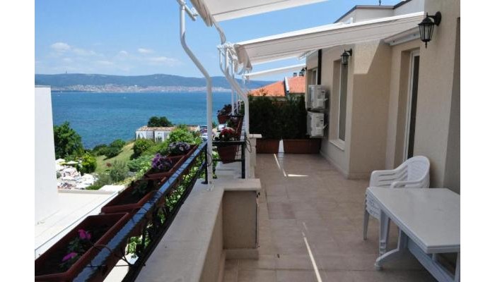 St. George Apartments poza 8