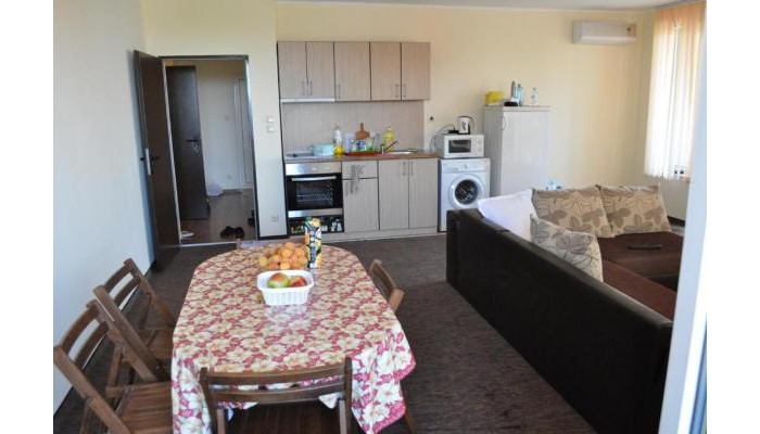 St. George Apartments poza 6