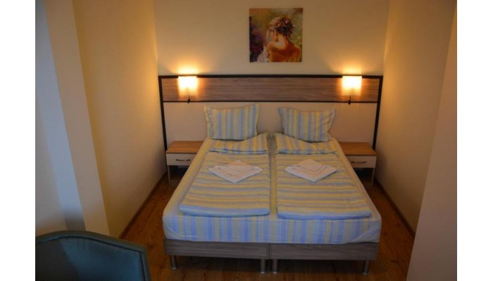 Golden House Apartments poza 5