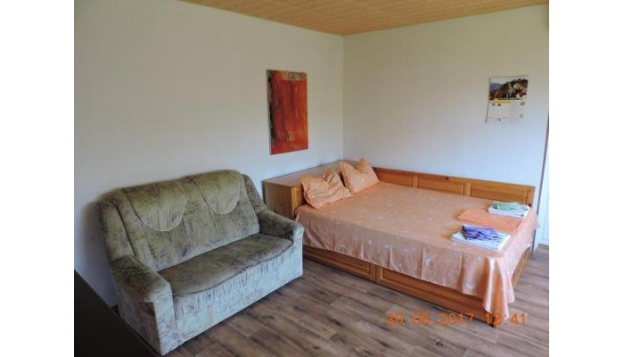 Vila Chasovnikarov poza 8