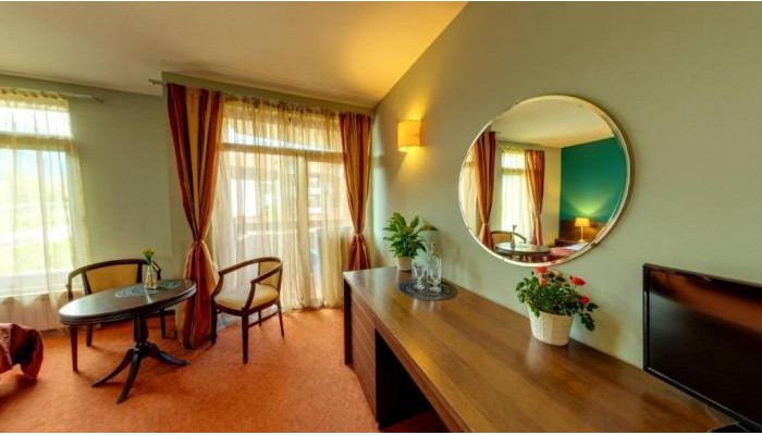 Hotel Famil poza 4