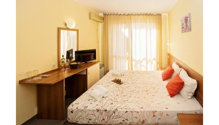 Prima Vera 2 Aparthotel poza 1