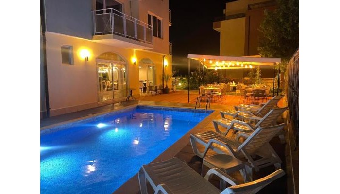 Family Hotel Saga poza 2