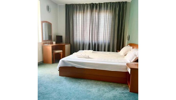 Family Hotel Saga poza 18