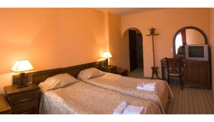 Family Hotel Zora poza 6