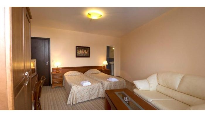 Family Hotel Zora poza 3