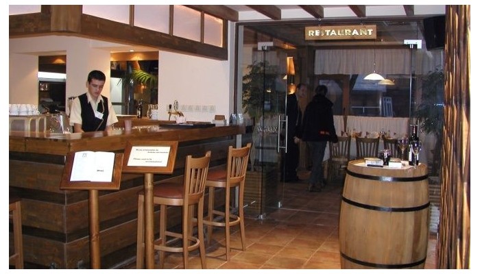 Hotel Razlog poza 13