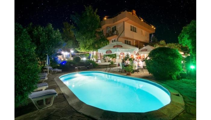 Hotel Guest House La Casa poza 1