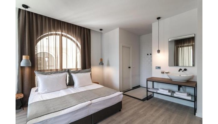 Hotel Primorski poza 16