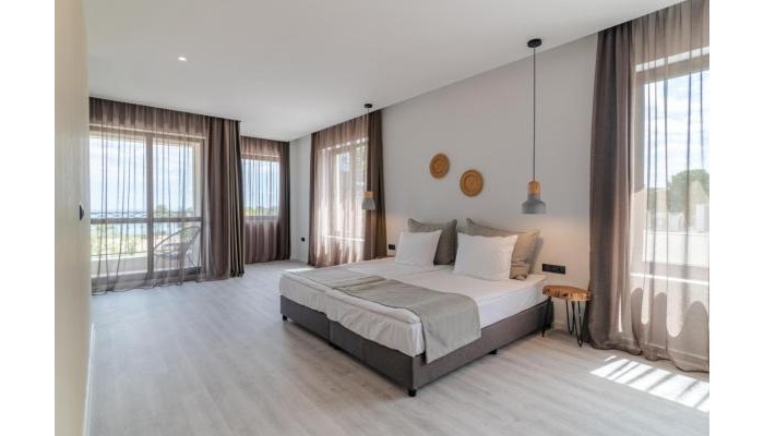 Hotel Primorski poza 19