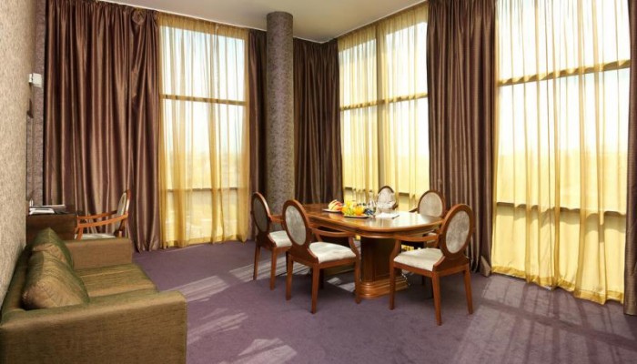 Budapest Hotel poza 2