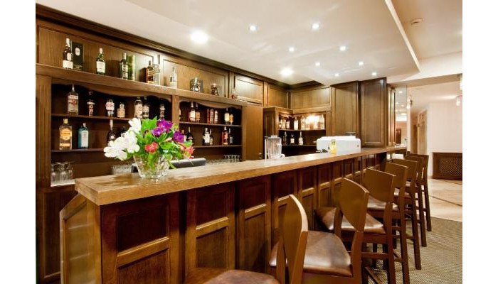 Earth And People Hotel & Spa poza 1