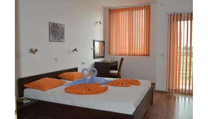 Julia Family Apartments poza 3