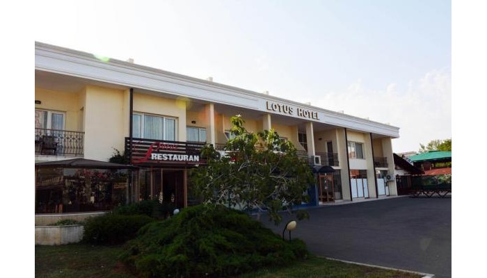 Hotel Lotus poza 0