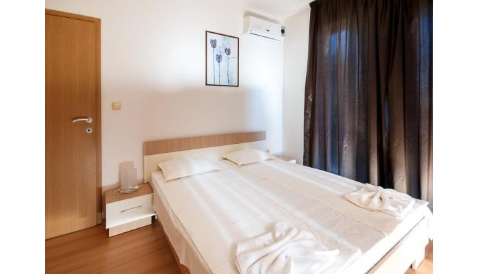 New Line Village Apartments poza 11