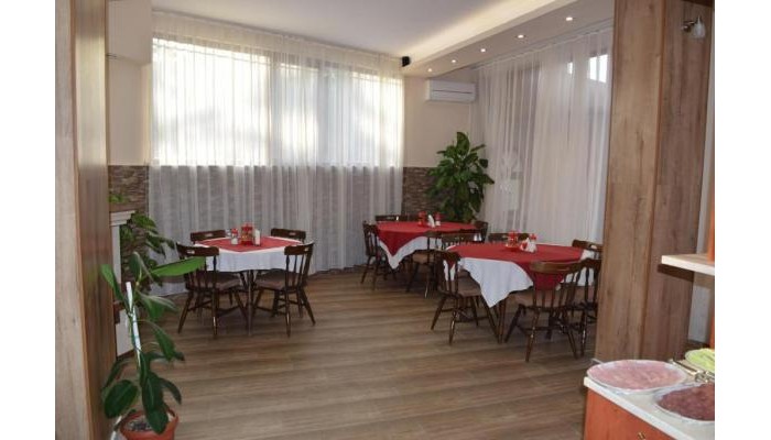 Family Hotel Chris poza 16