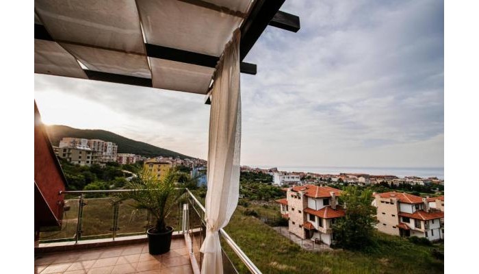 Red Iguana Hotel poza 12