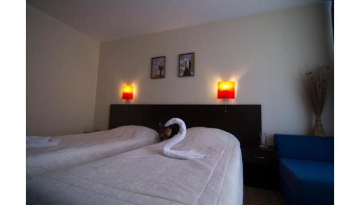 Tropics Hotel poza 2